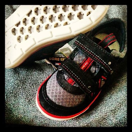 Juhu sie sind da! Babykeks' neue Schuhe - ich werde berichten